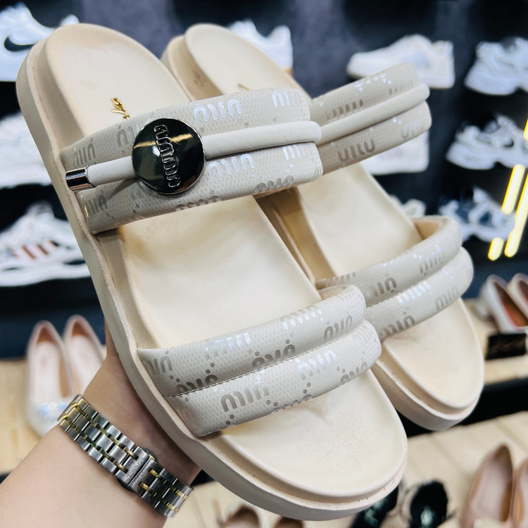 صندل تابستانی زنانه مدل MiuMiu - تصویر 9