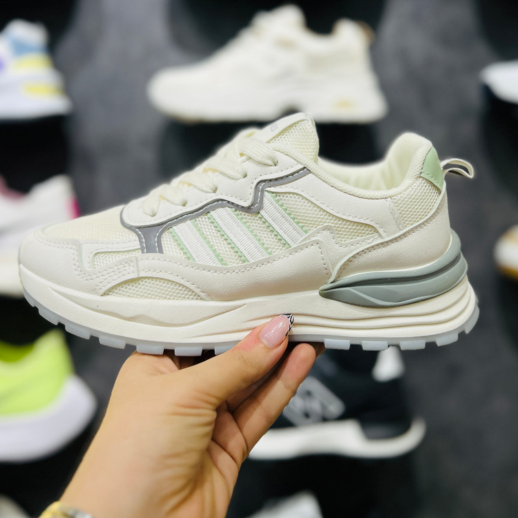 کتونی زنانه وارداتی K.Shoes سهخط اسپرت - تصویر 2