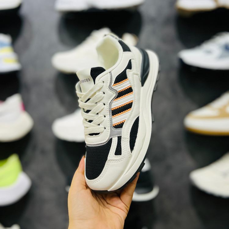 کتونی زنانه وارداتی K.Shoes سهخط اسپرت - تصویر 3
