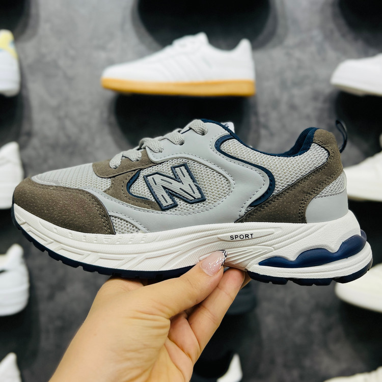 کتونی وارداتی Win Star زنانه مدل New Balance 530 رنگ طوسی آبی با زیره طبی
